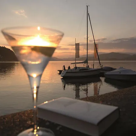 Mobile By Voelkermarkt Reservoir Hébergement de vacances Sankt Kanzian am Klopeiner See